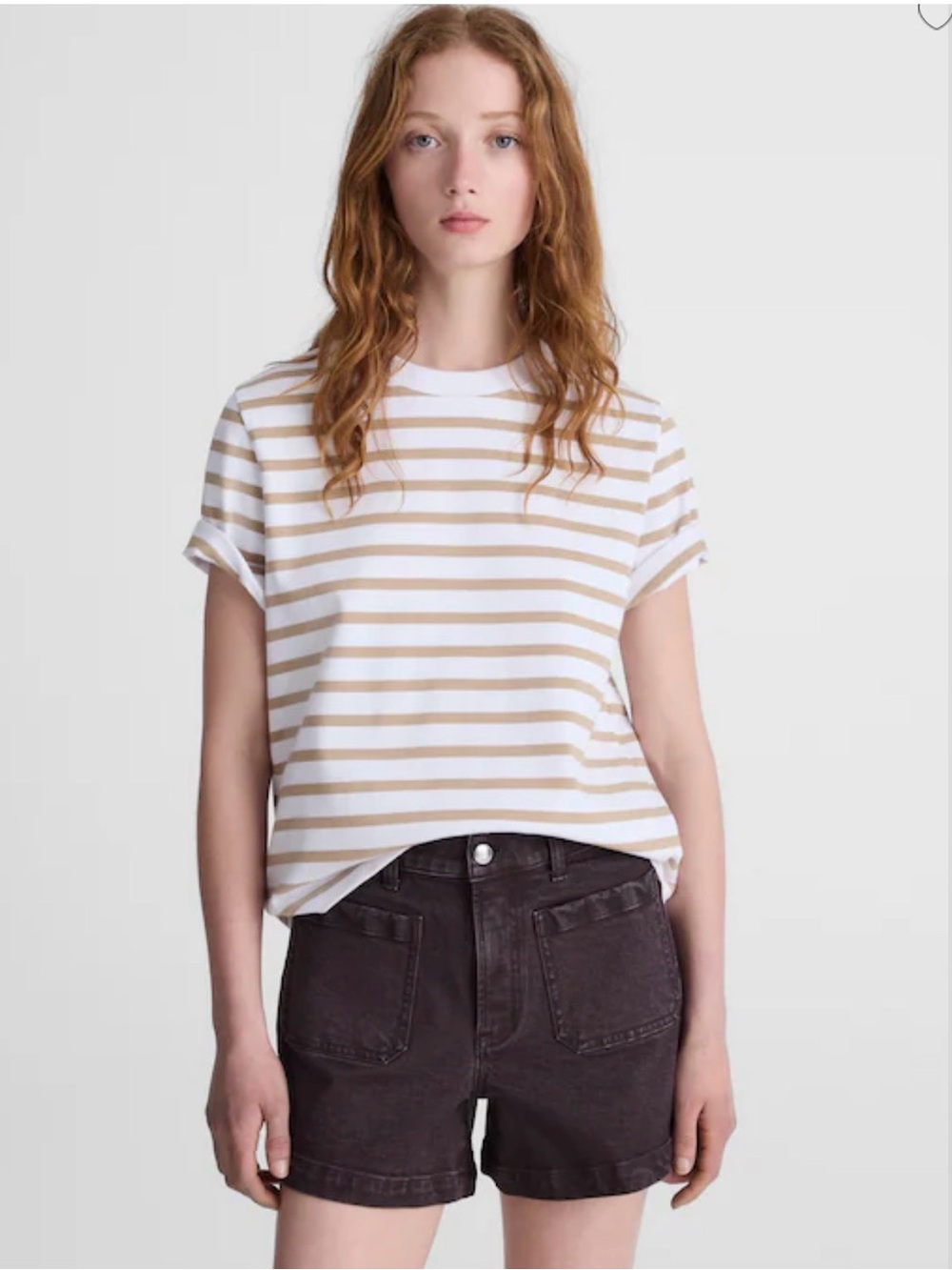New. The Emmy patch pocket shorts by Madewell. Size 26